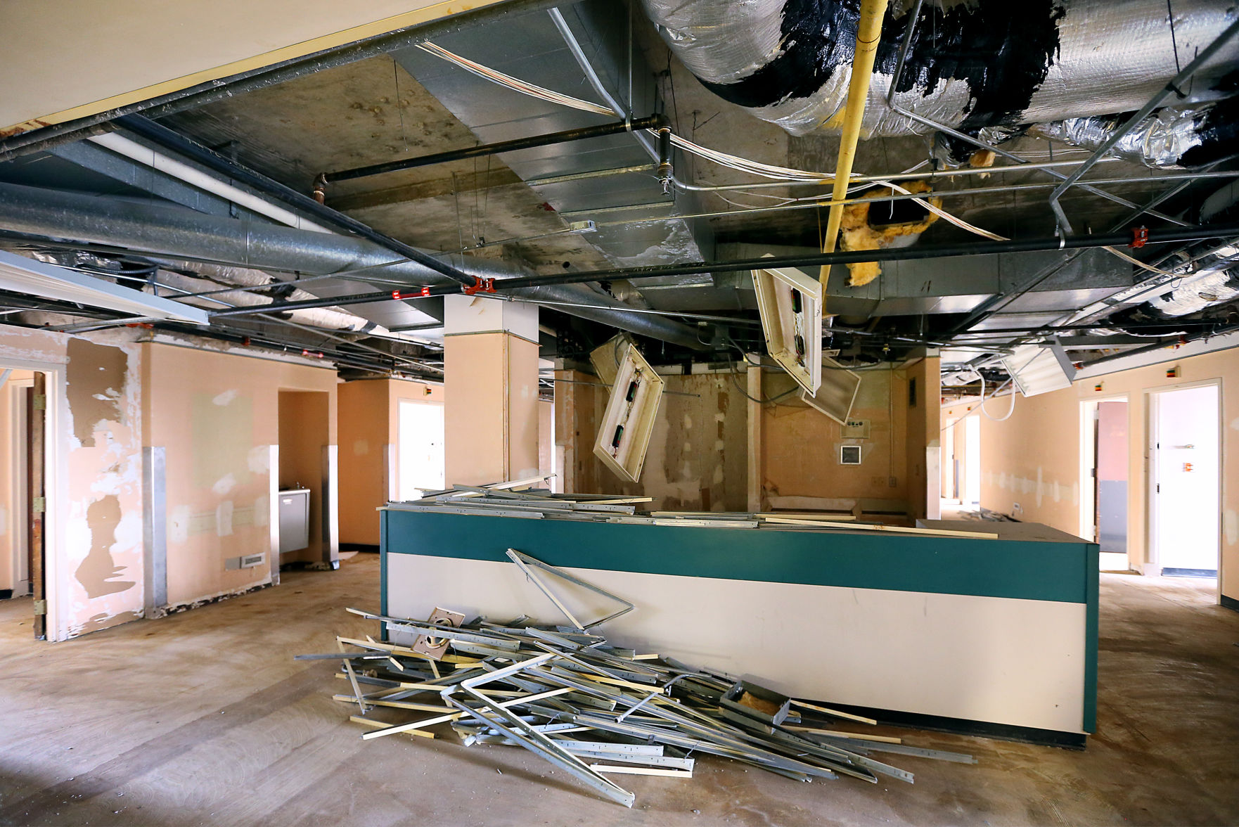 counter Naval Hospital.jpg (copy) (copy) (copy) (copy) (copy) (copy) (copy)